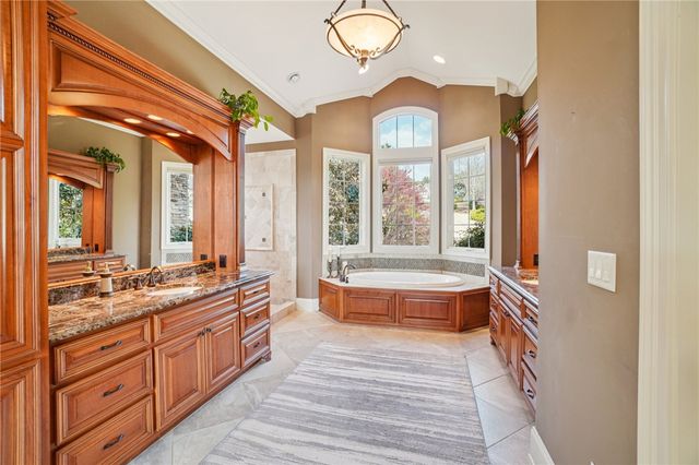 353 Stardust Lane, Seneca, SC 29672