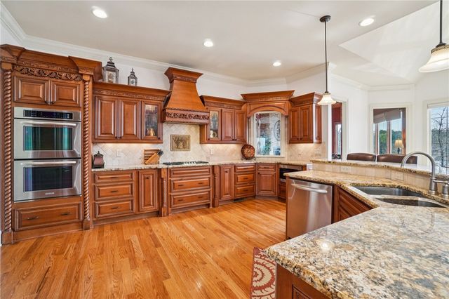 353 Stardust Lane, Seneca, SC 29672