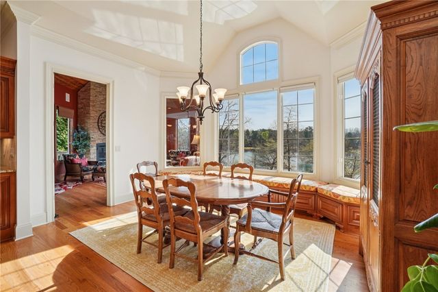 353 Stardust Lane, Seneca, SC 29672