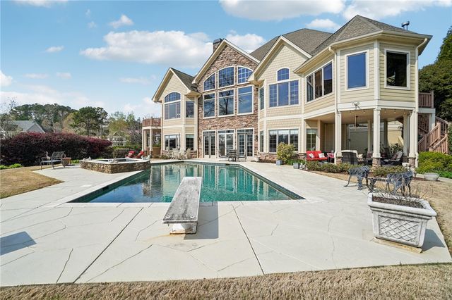 353 Stardust Lane, Seneca, SC 29672
