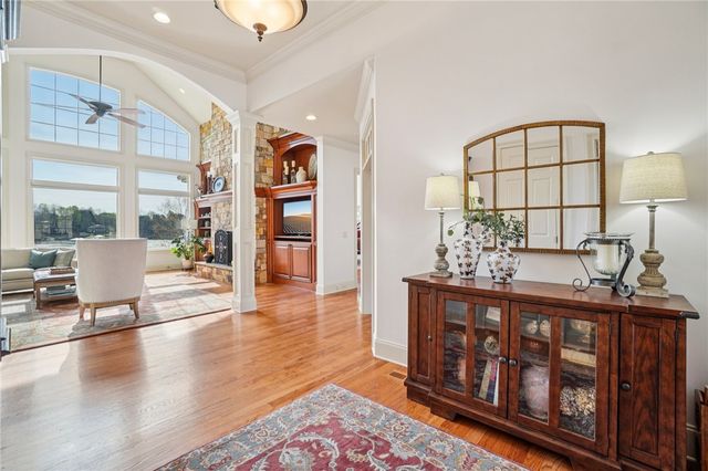 353 Stardust Lane, Seneca, SC 29672