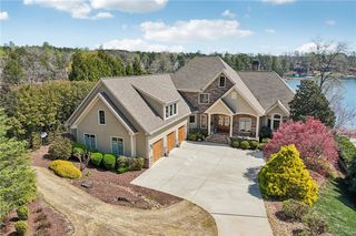 353 Stardust Lane, Seneca, SC 29672