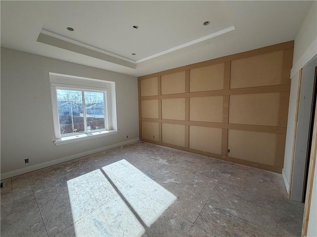 913 SE Hickorywood Drive, Grain Valley, MO 64029