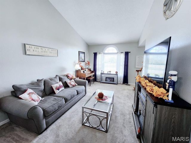 2305 Clinton Drive, Granite City, IL 62040