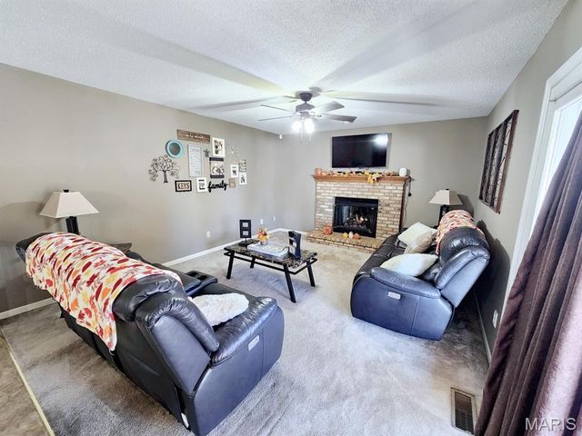 2305 Clinton Drive, Granite City, IL 62040