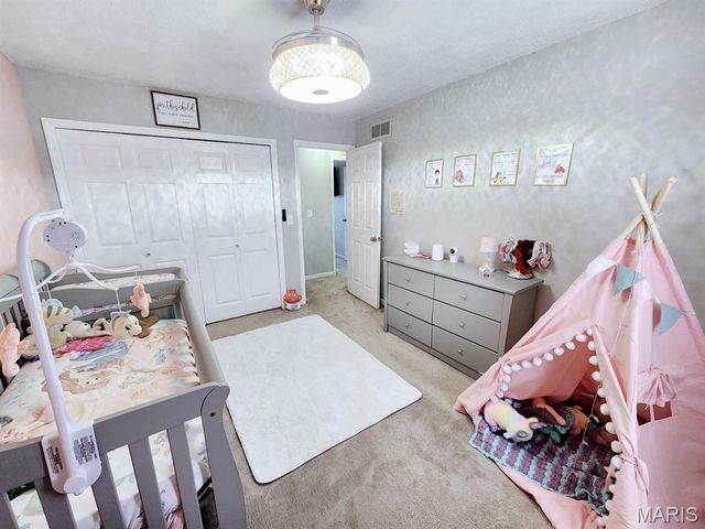 2305 Clinton Drive, Granite City, IL 62040