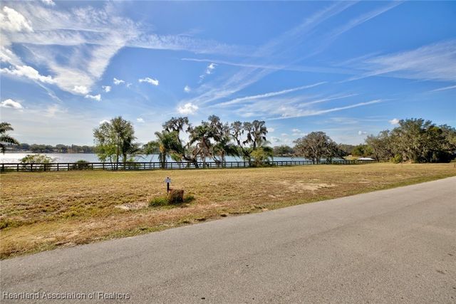 1225 Ridge Drive, Avon Park, FL 33825