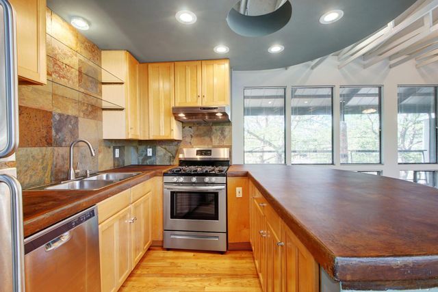 1308 W North Loop BLVD W B, Austin, TX 78756