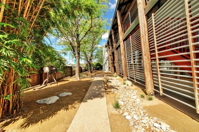 1308 W North Loop BLVD W B, Austin, TX 78756