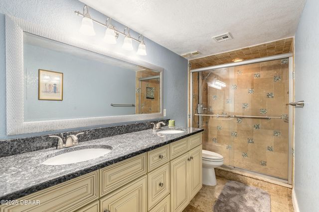 3131 S Ridgewood Ave Apt 101, South Daytona, FL 32119