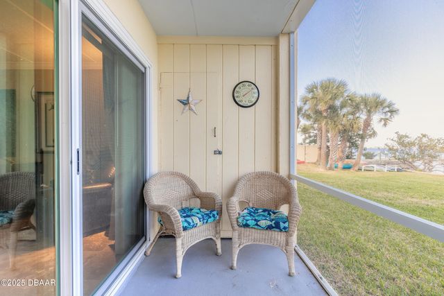 3131 S Ridgewood Ave Apt 101, South Daytona, FL 32119