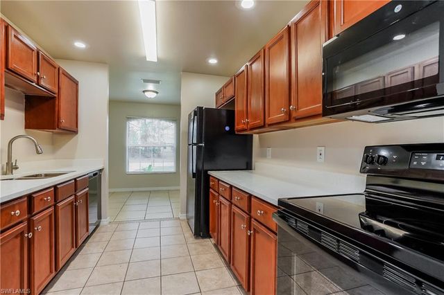 427 Vanetta DR, Lehigh Acres, FL 33972