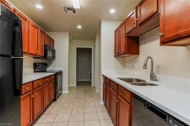 427 Vanetta DR, Lehigh Acres, FL 33972