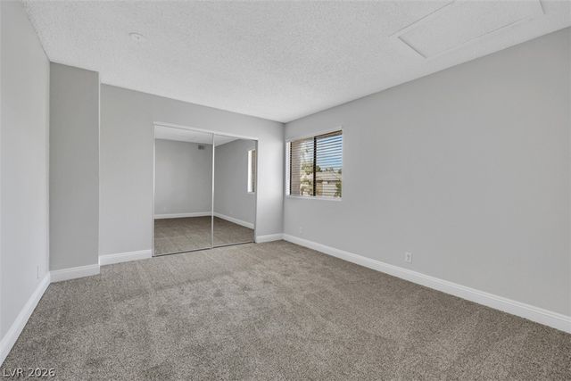 3151 SOARING GULLS Drive 2165, Las Vegas, NV 89128
