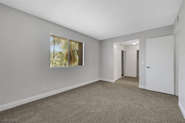 3151 SOARING GULLS Drive 2165, Las Vegas, NV 89128
