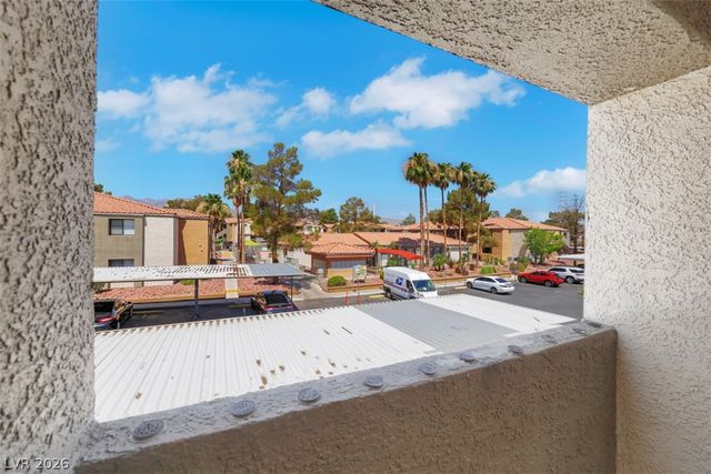 3151 SOARING GULLS Drive 2165, Las Vegas, NV 89128