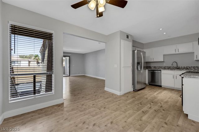 3151 SOARING GULLS Drive 2165, Las Vegas, NV 89128