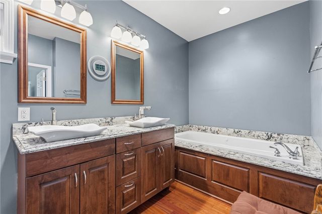 18 Big Tree Street, Livonia, NY 14487