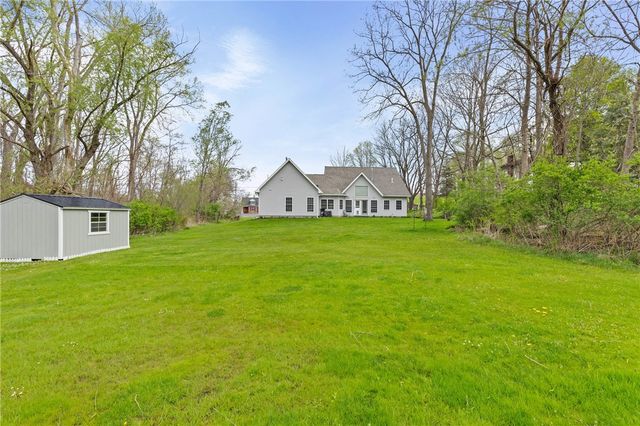 18 Big Tree Street, Livonia, NY 14487