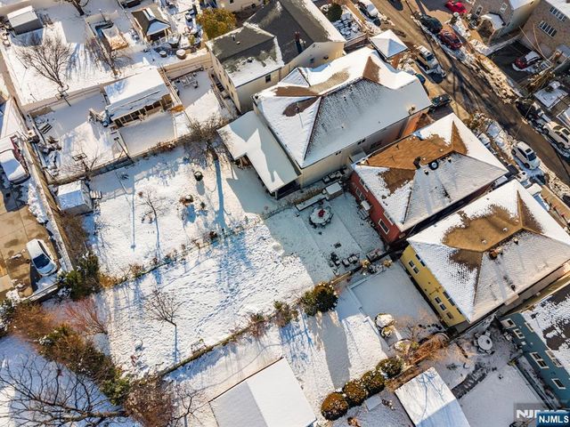 174 Maple Street, Fairview, NJ 07022