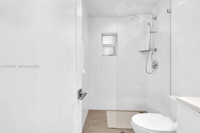 836 W 40th St 3, Miami Beach, FL 33140