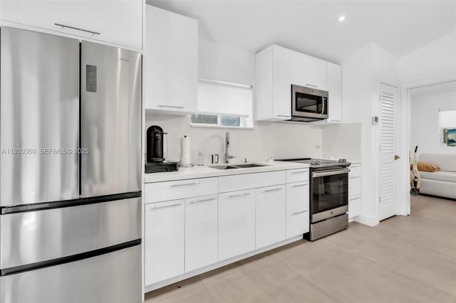 836 W 40th St 3, Miami Beach, FL 33140