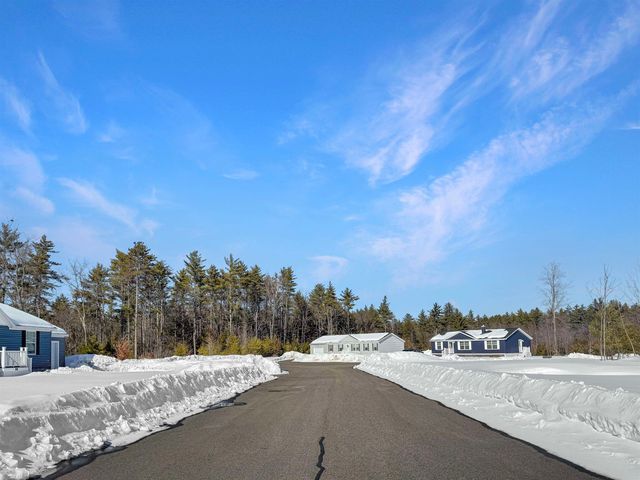 35 Margarets Way, Ossipee, NH 03864