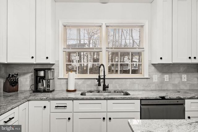 41 BALDWIN DR, Fredericksburg, VA 22406