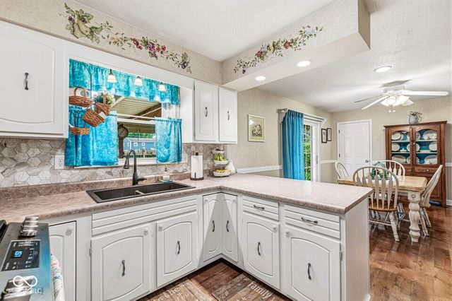 6481 Walnut, Brownsburg, IN 46112