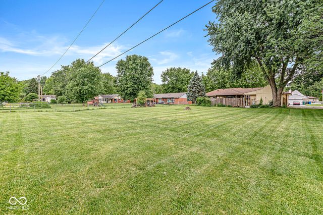 6481 Walnut, Brownsburg, IN 46112