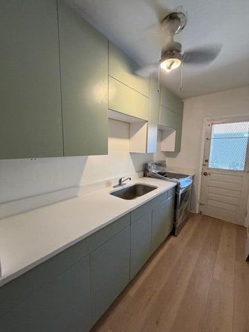 521 48th Street, West Palm Beach, FL 33407