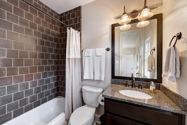 1222 Rosedale Street, Houston, TX 77004