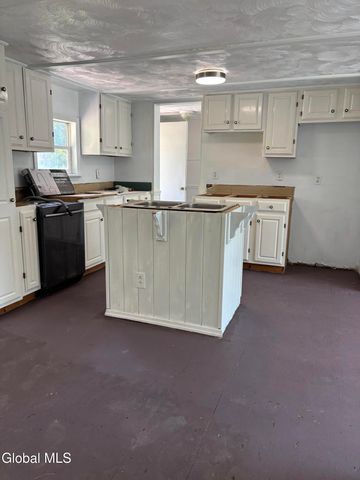 683 Knickerbocker Road, Schaghticoke, NY 12154