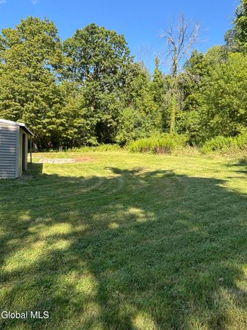 683 Knickerbocker Road, Schaghticoke, NY 12154