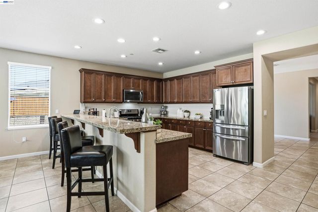 840 Rainbow Ct, Discovery Bay, CA 94505