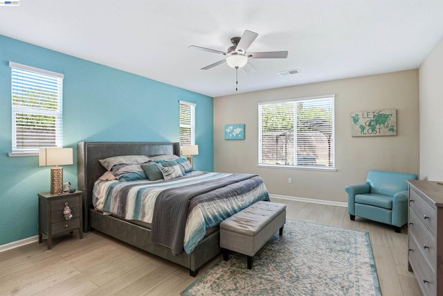 840 Rainbow Ct, Discovery Bay, CA 94505