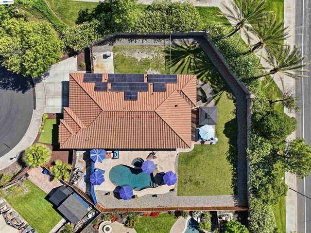 840 Rainbow Ct, Discovery Bay, CA 94505