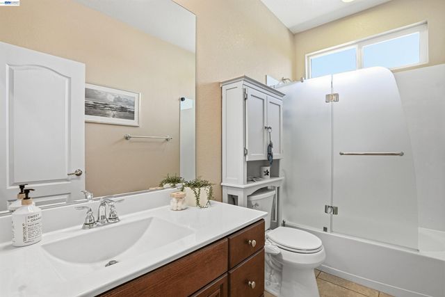 840 Rainbow Ct, Discovery Bay, CA 94505