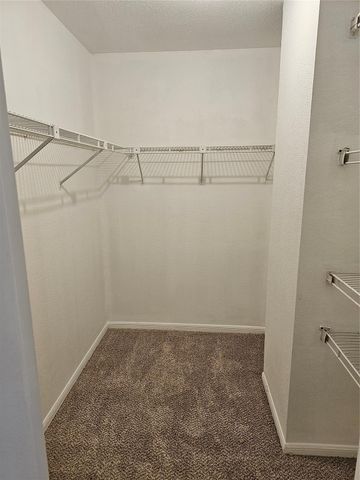 9850 Pagewood Lane 1303, Houston, TX 77042