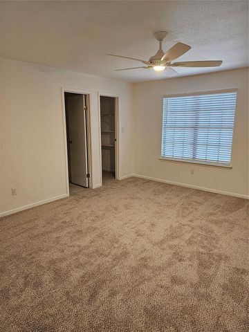 9850 Pagewood Lane 1303, Houston, TX 77042