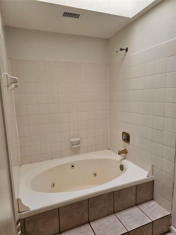 9850 Pagewood Lane 1303, Houston, TX 77042