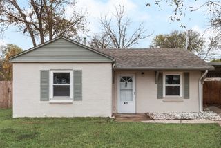 421 S Mcentire Court, White Settlement, TX 76108