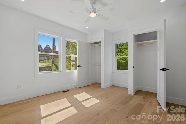 523 Harrison Avenue, Franklin, NC 28734