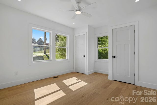 523 Harrison Avenue, Franklin, NC 28734