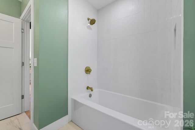523 Harrison Avenue, Franklin, NC 28734