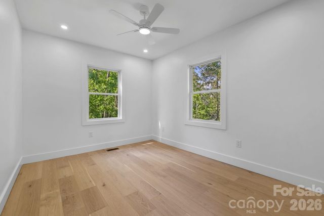 523 Harrison Avenue, Franklin, NC 28734