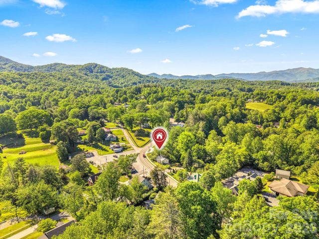 523 Harrison Avenue, Franklin, NC 28734