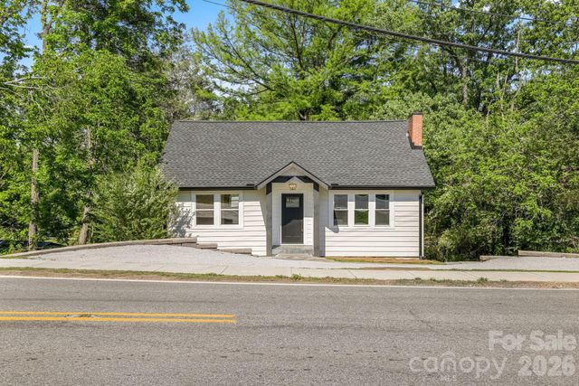 523 Harrison Avenue, Franklin, NC 28734