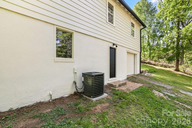 523 Harrison Avenue, Franklin, NC 28734