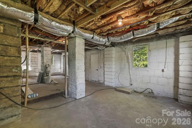 523 Harrison Avenue, Franklin, NC 28734
